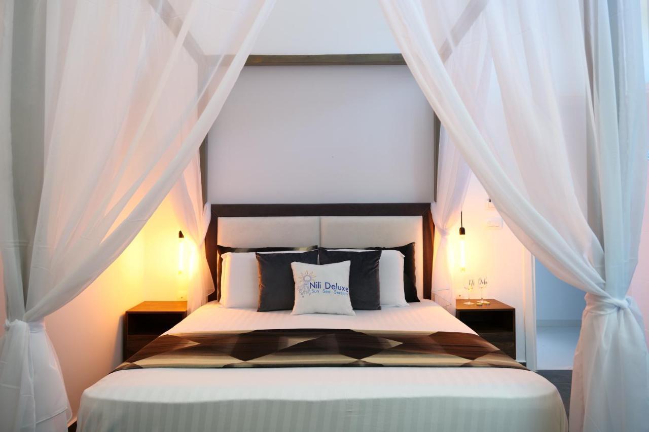 Nili Deluxe Hotell Sarandë Eksteriør bilde