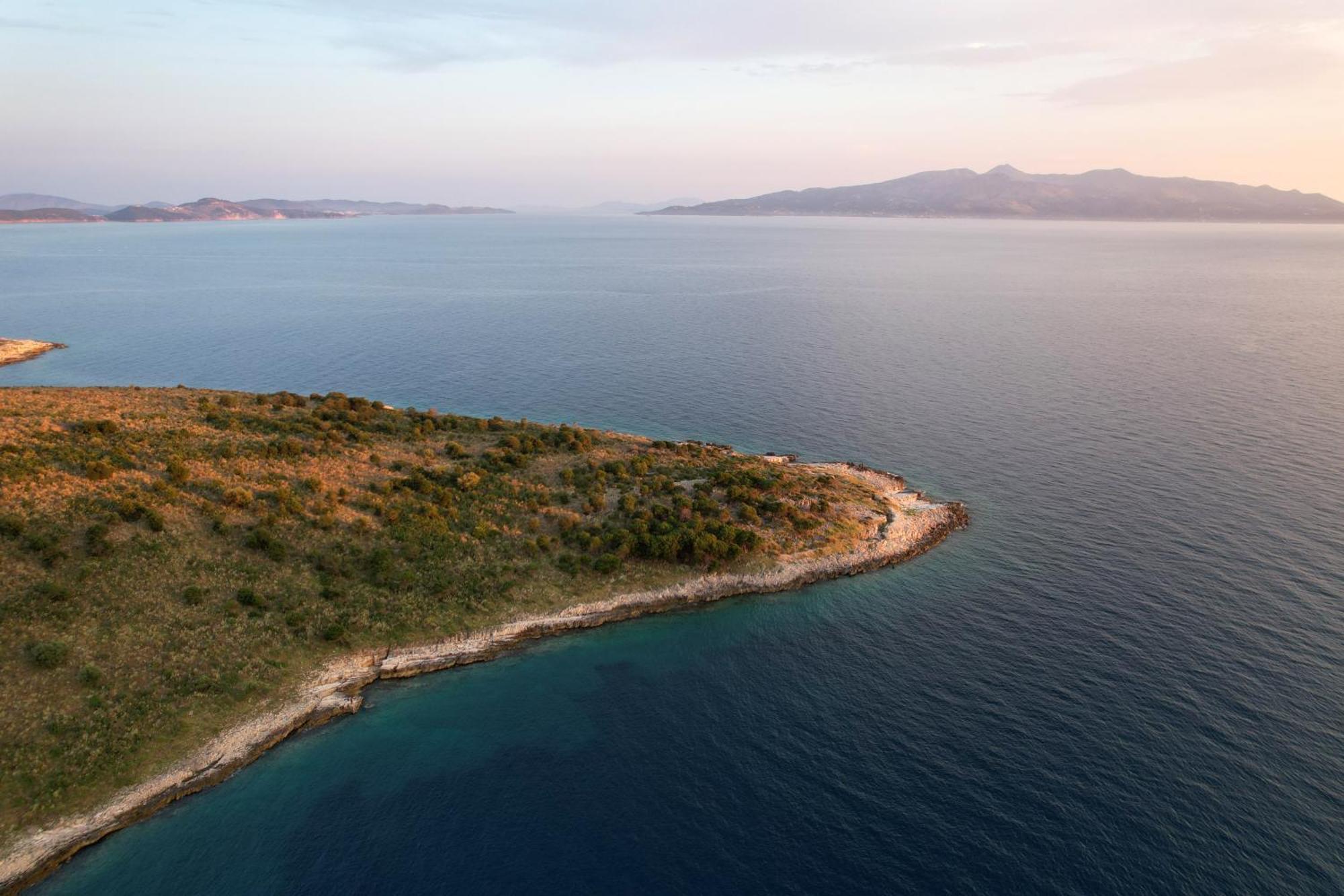 Nili Deluxe Hotell Sarandë Eksteriør bilde