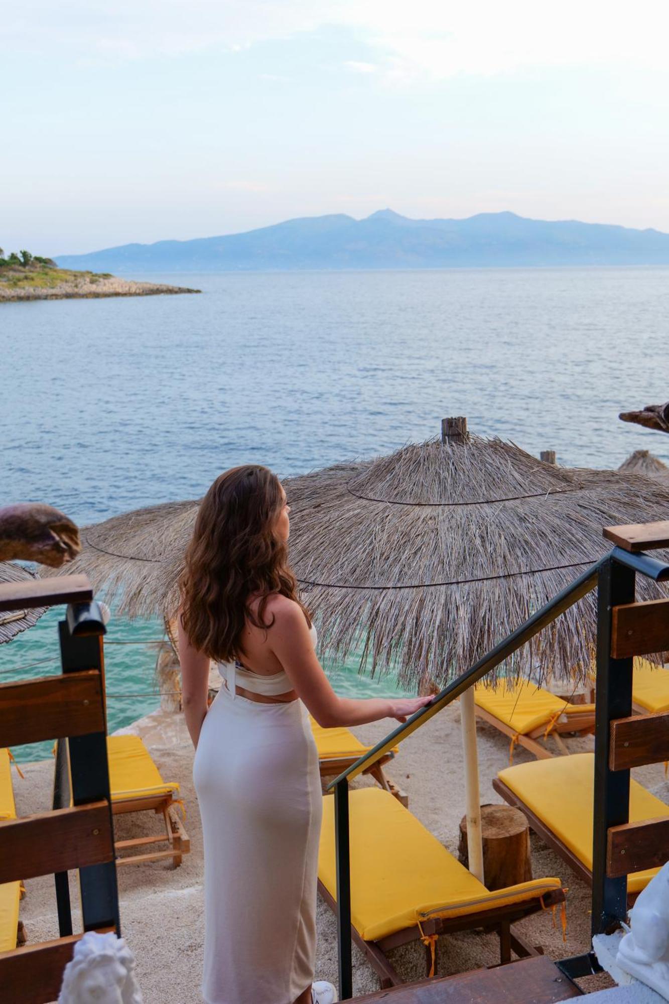 Nili Deluxe Hotell Sarandë Eksteriør bilde