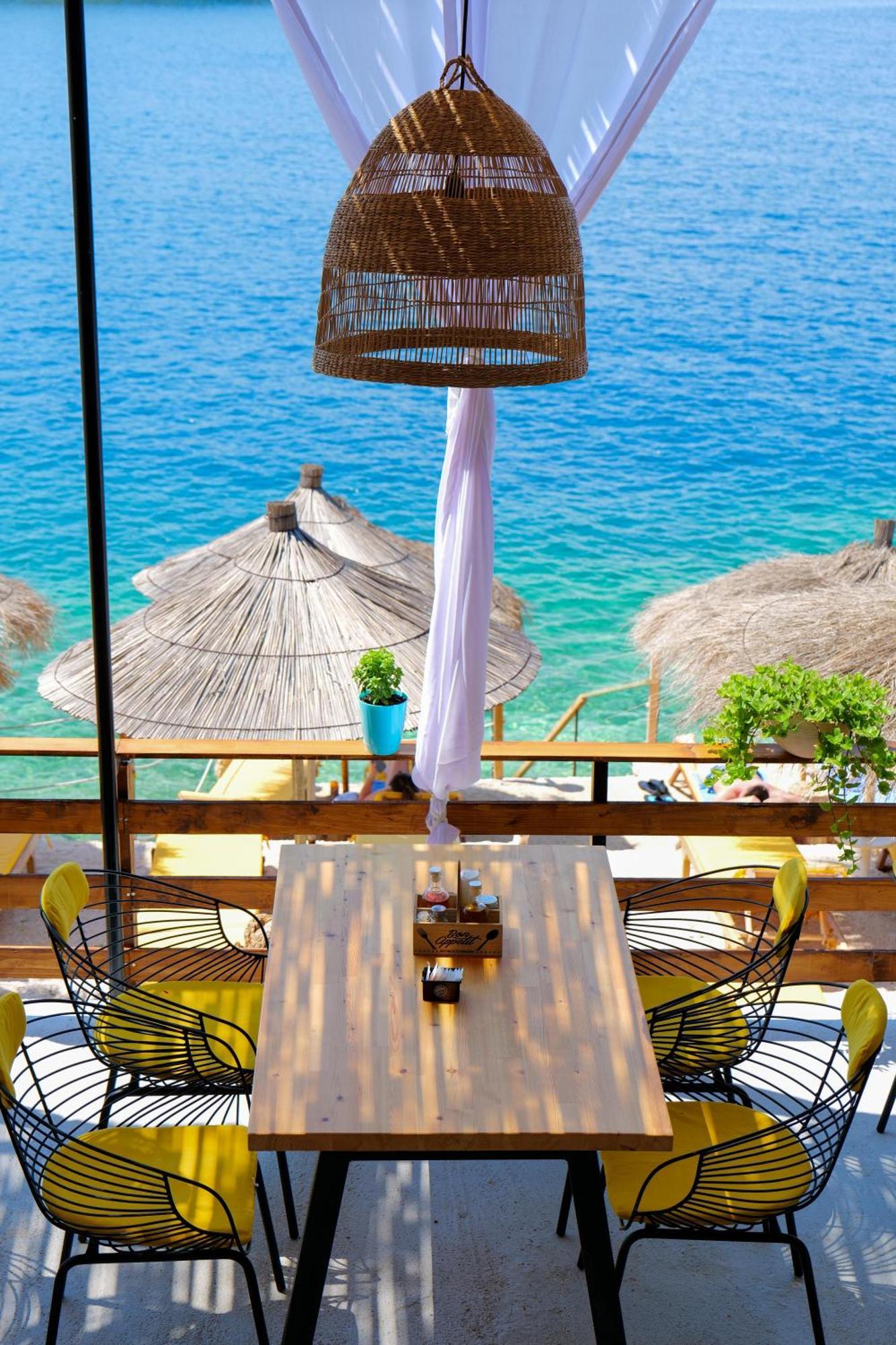 Nili Deluxe Hotell Sarandë Eksteriør bilde