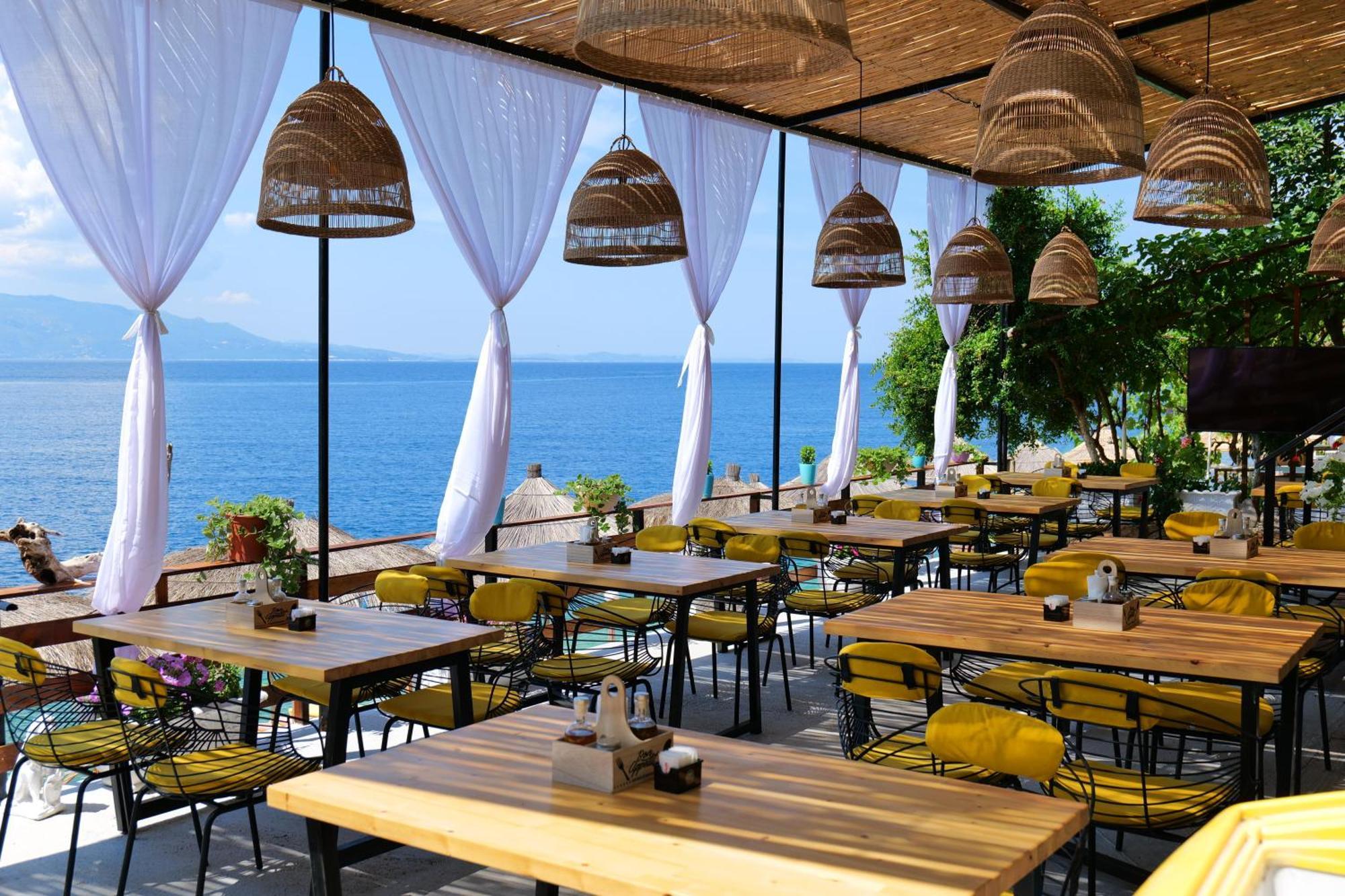Nili Deluxe Hotell Sarandë Eksteriør bilde
