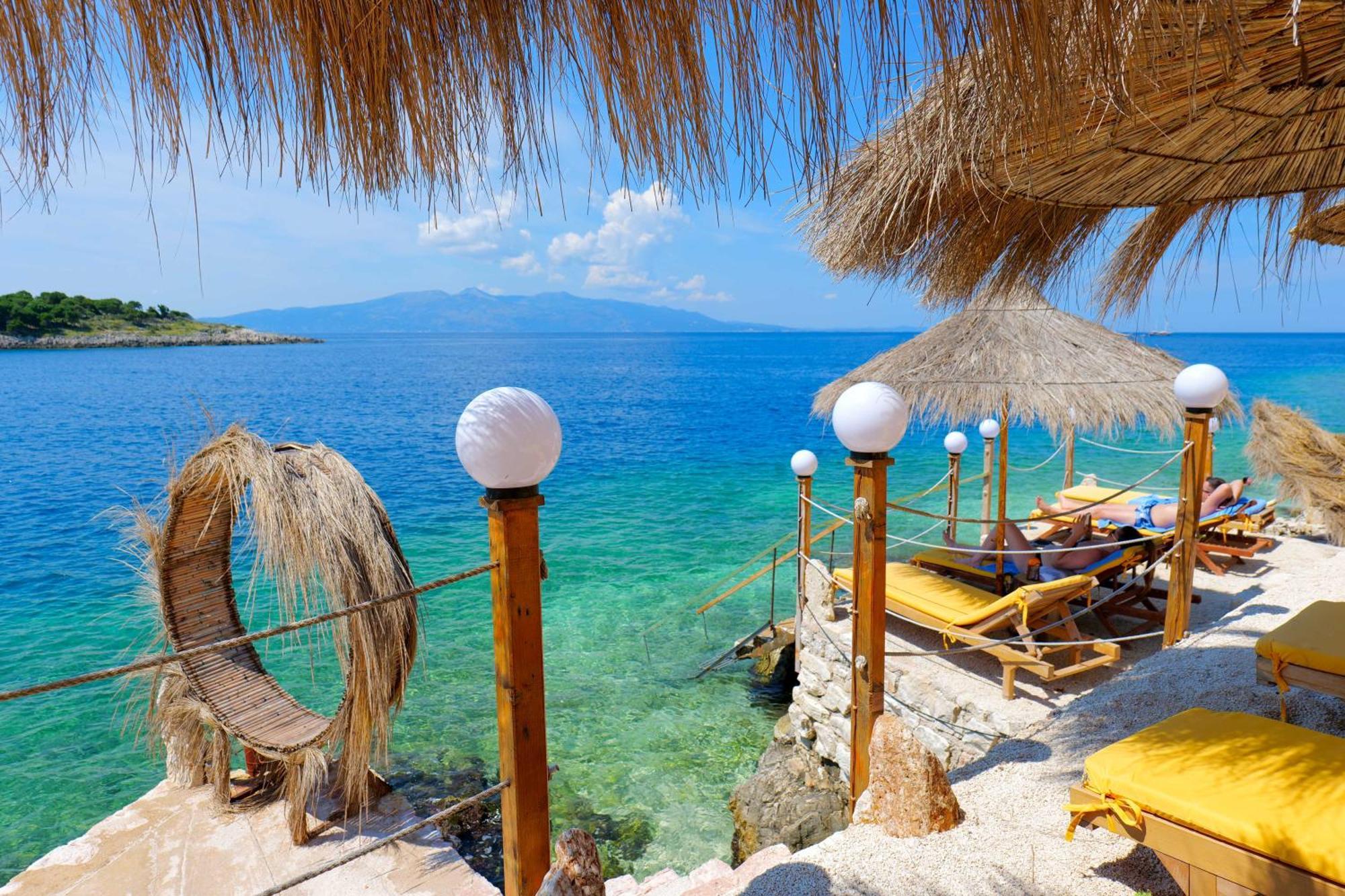 Nili Deluxe Hotell Sarandë Eksteriør bilde