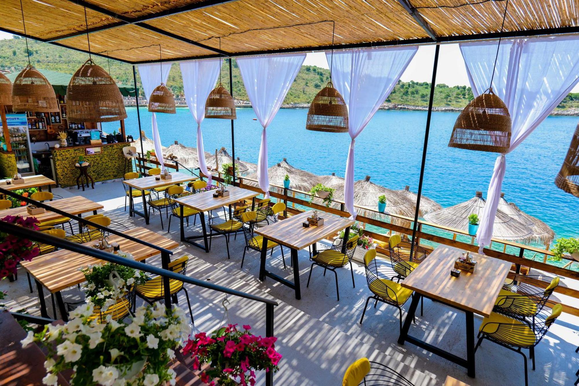 Nili Deluxe Hotell Sarandë Eksteriør bilde